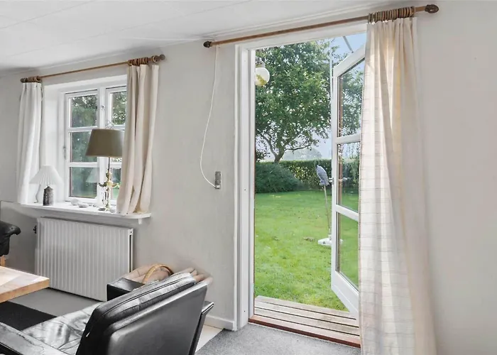 6318-stege-holtegardsvej-18-b *