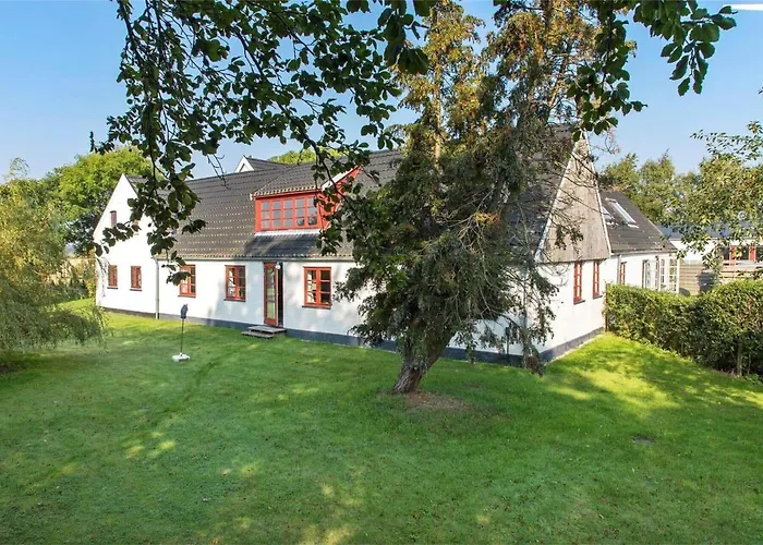 6318-stege-holtegardsvej-18-b * Stege